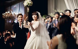 Người yêu cũ gửi thiệp cưới cho tôi, đến ngày dự tiệc tôi mới hiểu vì sao anh ấy nhất quyết mời