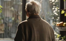 Những người trên 70 tuổi, bất kể có bao nhiêu con, nên chuẩn bị cho khả năng "sống trong cô đơn"?