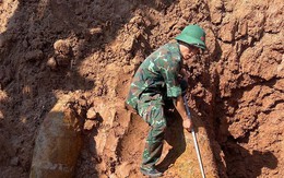 Phát hiện quả bom nặng 350kg khi làm ruộng ở Bắc Ninh