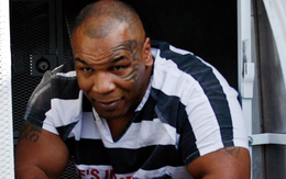 Scandal của ông vua quyền Anh gây rúng động thế giới