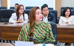 Hồ Ngọc Hà xúc động tặng 500 triệu đồng cho 2 dự án của Giải thưởng Hành động vì Cộng đồng 2025