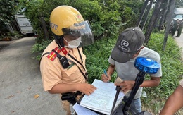 Công an TPHCM hướng dẫn cài ứng dụng xem phạt nguội dễ dàng