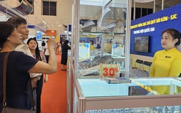 Cuối ngày 17-11, giá vàng giảm, Công ty SJC có thông báo quan trọng về vàng miếng