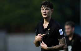 Rực sáng trong ngày ra mắt tuyển Thái Lan, cựu tiền đạo Chelsea mang nỗi lo lớn cho HLV Kim Sang-sik