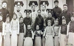 Loạt ảnh hiếm gia đình Phổ Nghi: Mẹ ruột chỉ còn vài khoảnh khắc, người ông nhớ suốt đời lại gây bất ngờ