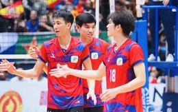 Vỡ òa cảm xúc chiến thắng khi thăng hạng