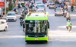 Đến năm 2030, 100% phương tiện giao thông công cộng tại Hà Nội, TP.HCM dùng năng lượng sạch