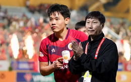 Vừa nhận tin dữ với tuyển Việt Nam, HLV Kim Sang-sik nhận niềm vui lớn trước SEA Games 33
