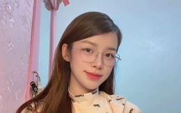 Mẹ đơn thân 26 tuổi lái xe tải chở 45 tấn nhu yếu phẩm vào vùng lũ Đắk Lắk