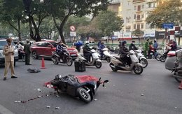 Va chạm với xe khách, nữ sinh viên đi xe máy tử vong