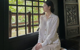 Ngọc Trinh tiễn đưa bạn trai cũ qua đời