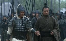 Không có trong 4 phương tướng quân, địa vị của Triệu Vân được hé lộ từ quyết định của Lưu Bị và Tào Tháo