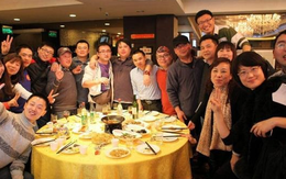 Đi họp lớp tự bỏ hơn 1 triệu bù hoá đơn: Về phòng, tôi chết sững trước 3 câu nói của bạn cũ, âm thầm rời nhóm chat