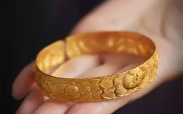 Ăn trộm vòng vàng của bạn gái để mua quà kỷ niệm 1 năm yêu nhau