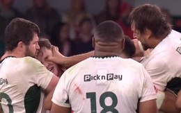 Kinh hoàng: Cầu thủ nổi tiếng thẳng tay móc mắt đối thủ dù đang thắng 73-0 kỉ lục