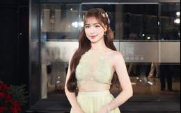 Hòa Minzy bức xúc: "Khổ quá trời khổ rồi!"