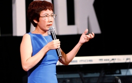 [CLIP] Con bị chỉ trỏ vì mất một chân, mẹ nói điều khiến ai cũng phải nhìn lại chính mình