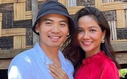 Cứ mỗi lần pha trò, vợ chồng Hoa hậu H'Hen Niê lại phải xin lỗi