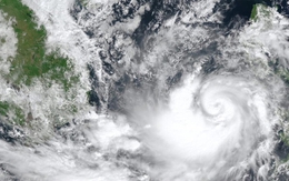 Bão số 13 tăng cấp, cảnh báo rủi ro thiên tai rất lớn