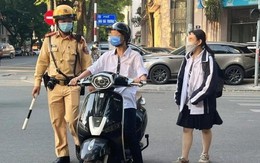 Hơn 45.000 phụ huynh được mời đến trường vì con đi xe máy khi chưa đủ tuổi