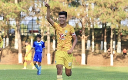 Đấu Trung Quốc và Hàn Quốc, HLV Kim Sang-sik điền tên cầu thủ cao 1m95 cho tuyển Việt Nam