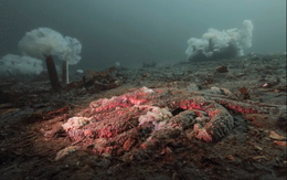 Tiếng nổ như đại bác vang lên liên tục từ lòng hồ suốt hàng trăm năm: Đáp án khiến giới khoa học sững sờ