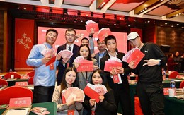 Giúp công ty ký được hợp đồng 36 tỷ đồng nhưng thưởng Tết chỉ bằng một nửa đồng nghiệp: Đầu năm nhận tin nhắn của sếp, tôi ngỡ ngàng