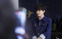 Nam ca sĩ Việt chi gần 6 tỷ đồng để được gặp riêng một người vài phút: Bê bối đời tư, bị cấm biểu diễn