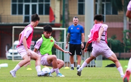 Siêu phẩm đá phạt xuất hiện, tuyển Việt Nam thắng thuyết phục đội bóng Nhật Bản