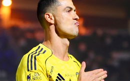 Ronaldo gây tranh cãi