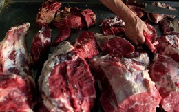 6 dấu hiệu nhận biết thịt bò "phù phép", rẻ mấy cũng không mua