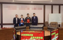 Giữa thị trường lao động cạnh tranh khốc liệt, ông chủ chi 37 tỷ đồng mua 18 căn hộ tặng nhân viên, chỉ ra một điều kiện "đặc biệt"