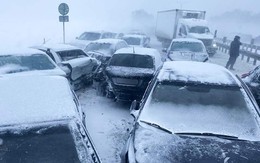 Tai nạn liên hoàn gồm hơn 20 xe trên cao tốc khiến giao thông hỗn loạn