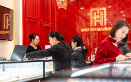 Giá vàng cao chót vót, chuyên gia dự báo tuần tới ra sao?