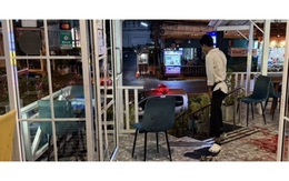 Người đàn ông đi vào quán ăn với biểu hiện bất thường, 1 lúc sau chạy vù ra ngoài, tử vong tại chỗ