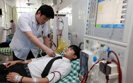 Chàng trai độc thân 24 tuổi ngỡ ngàng phát hiện thận “gần như hỏng”, bác sĩ thở dài: “Nhiều nam giới có 2 thói quen giống cậu”