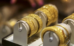 Vàng và bạc lập đỉnh chưa từng có, một quốc gia chủ chốt BRICS liền mang cả quỹ hưu trí đi đầu tư, dòng tiền hơn 10 tỷ USD bùng nổ