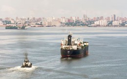 Ông Trump ra lệnh "phong tỏa" các tàu chở dầu bị trừng phạt khi ra vào Venezuela