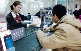 Bỏ quê đi trốn nợ xấu, 3 năm sau quay về xin trả, người đàn ông chết sững: Khoản nợ đã có người trả thay!