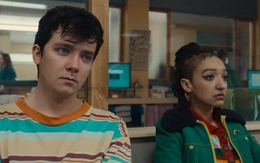 Xem phim Sex Education, tôi tự tát vào mặt mình vì một câu thoại: Hóa ra tôi cũng mắc thói quen sai lầm giống triệu phụ huynh khác!