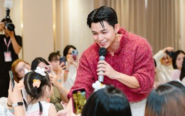 Jun Phạm làm bánh cùng fan, nói lý do lâu không đóng phim