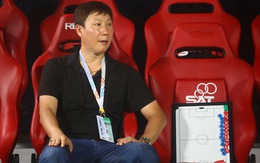 HLV Kim Sang-sik: "Lúc U22 Việt Nam bị dẫn 0-2, bố mẹ tôi đã tắt TV"