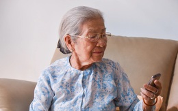 Nữ NSƯT 93 tuổi đi diễn bị quỵt tiền: "Chắc họ khổ quá nên làm chuyện thiếu đạo đức"