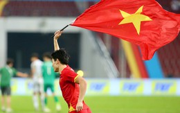 Cựu tuyển thủ Thái Lan: "Hãy nhìn bóng đá Việt Nam mà học tập"