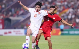 Hậu vệ giành HCV SEA Games ngậm ngùi chia tay U23 Việt Nam vào phút chót
