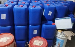 Phát hiện hơn 11.000 kg hóa chất không rõ nguồn gốc ở Cà Mau