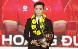 Giữa ồn ào 'vong ân bội nghĩa', dàn sao bóng đá Việt Nam ghi điểm đặc biệt