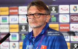 HLV Troussier bất ngờ gửi thông điệp tới người hùng SEA Games của U22 Việt Nam