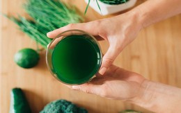 Nghiên cứu mới: Nhiều người dùng thức uống này để "thải độc", giảm cân mà không biết nó có thể làm tổn thương, gây viêm chỉ sau 3 ngày