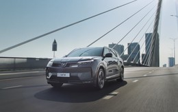 Thay đổi chiến lược, VinFast sắp trang bị động cơ xăng cho xe điện?